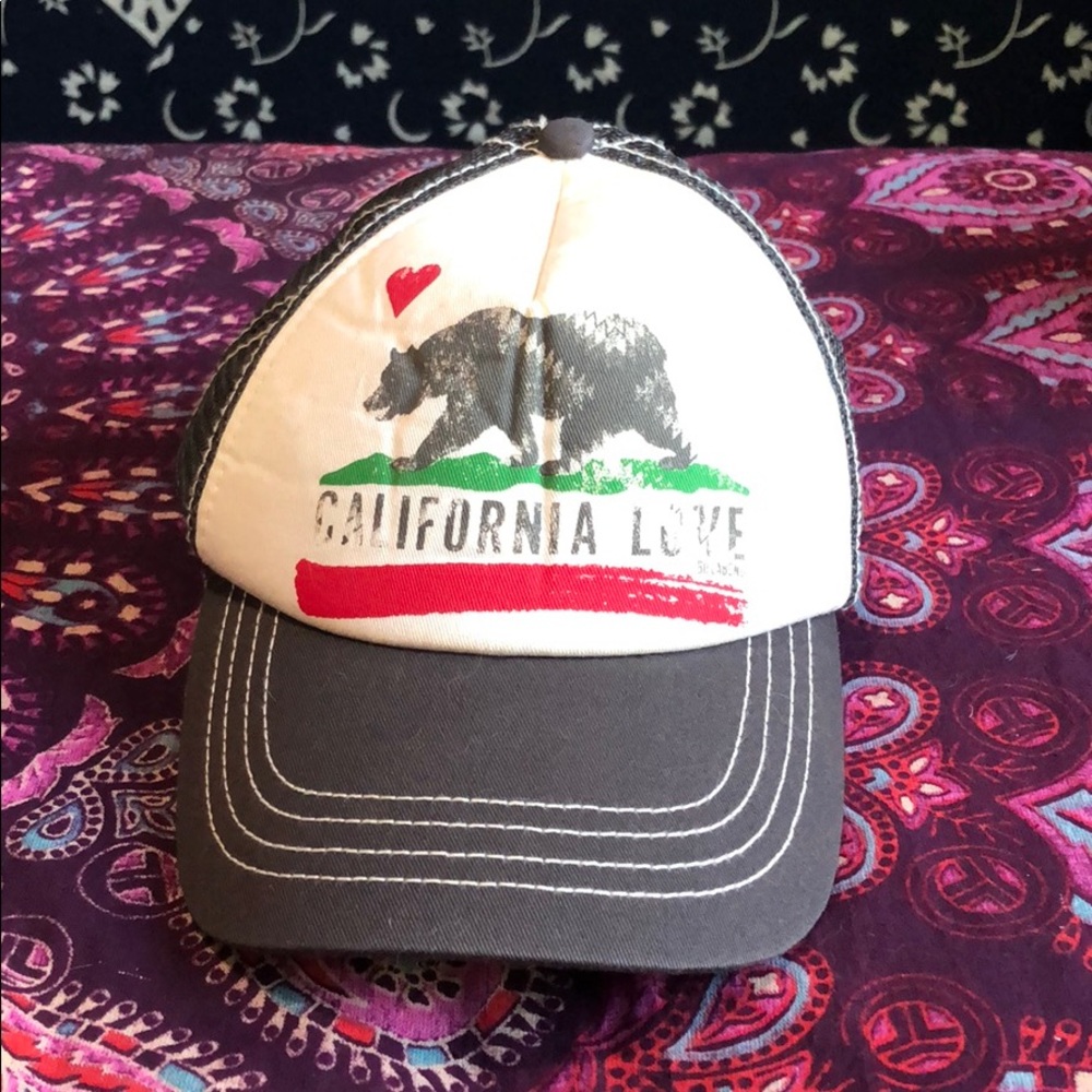 Billabong California Love Hat